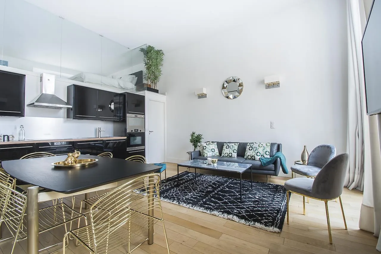 Dreamyflat - Louvre Museum Apartment Paris France