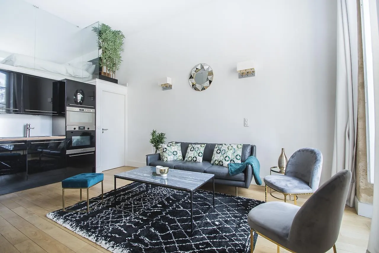 Dreamyflat - Louvre Museum Apartment Paris France